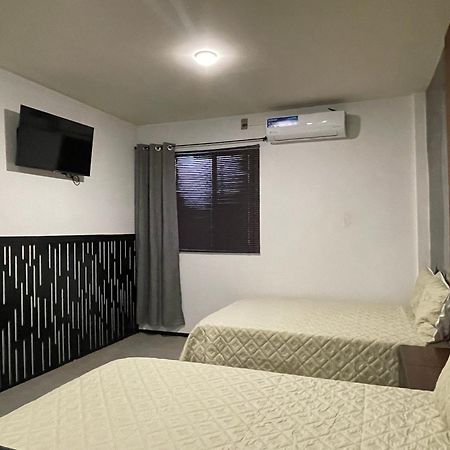 Apartamentos Aeropuerto Ciudad Juárez Buitenkant foto