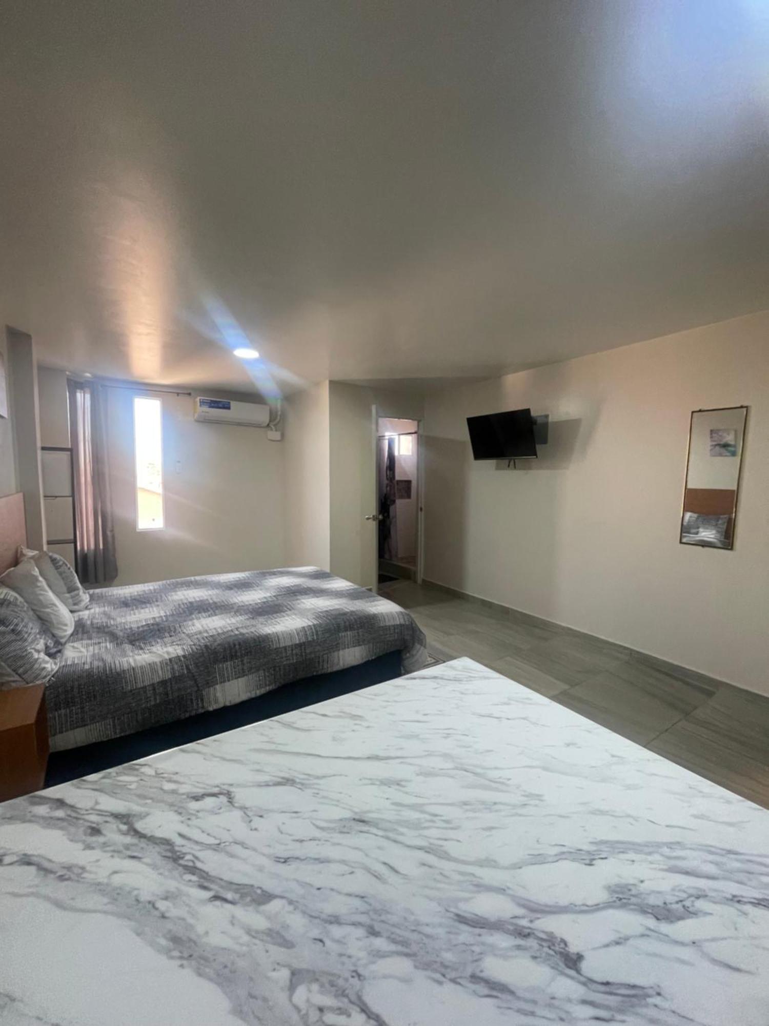 Apartamentos Aeropuerto Ciudad Juárez Buitenkant foto
